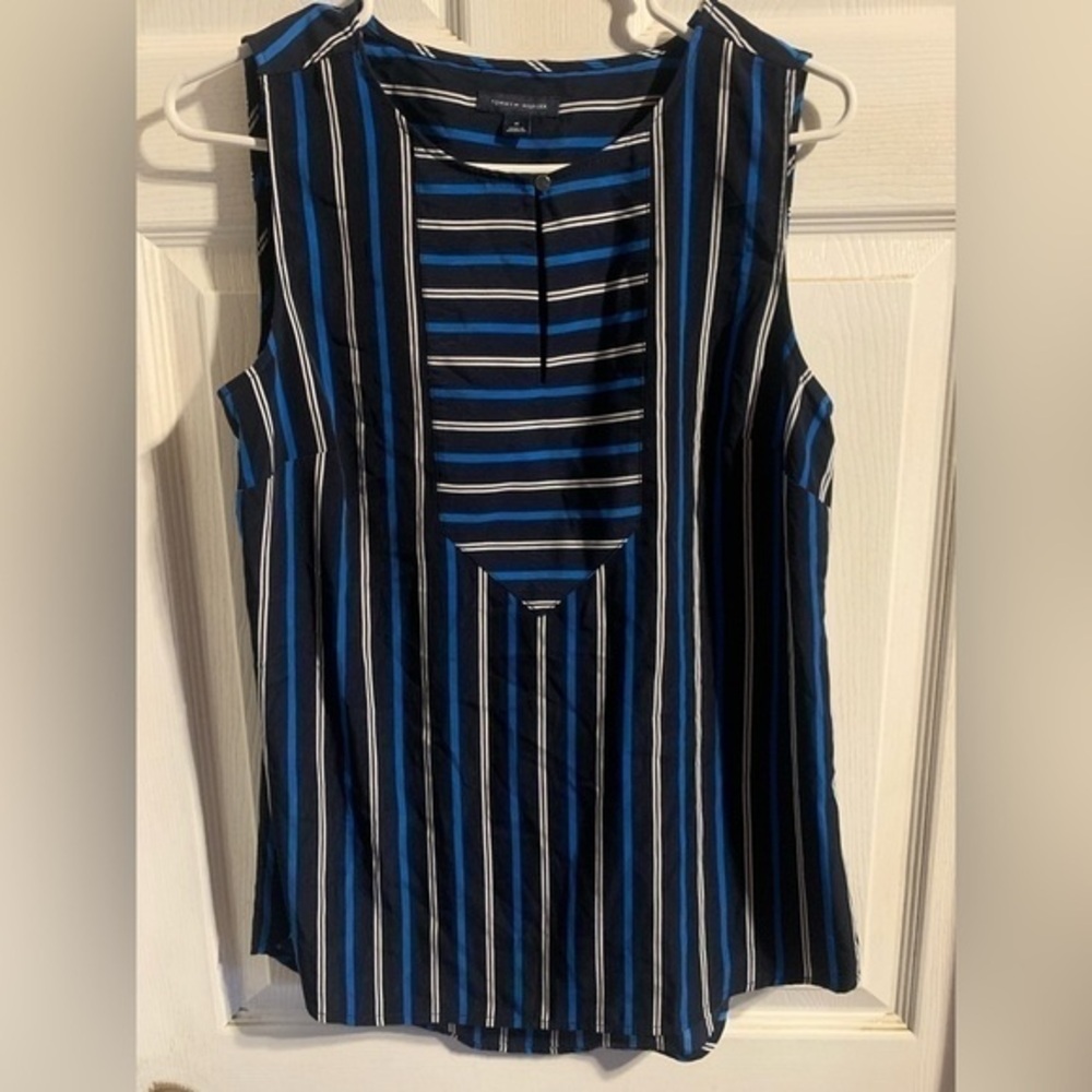 Tommy Hilfiger Women’s Size Medium Striped Blue Sleeveless Shirt